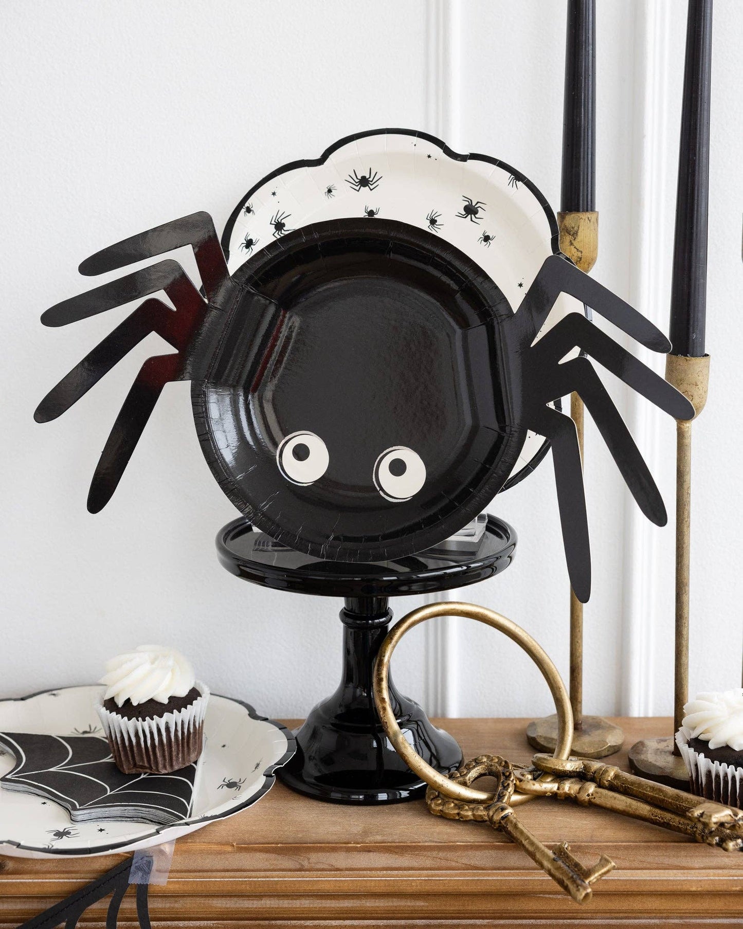 Spider Shaped Paper Plate (8 Count)