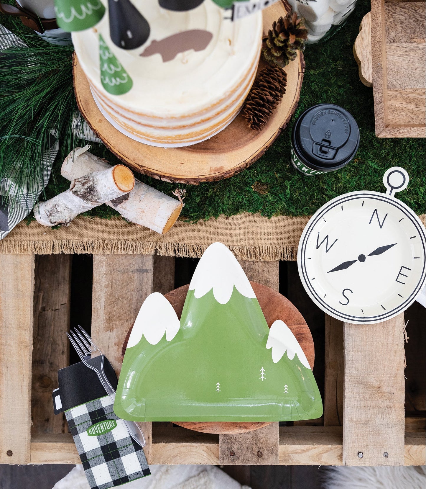Adventure Awaits Mountain Plate (8 Count)