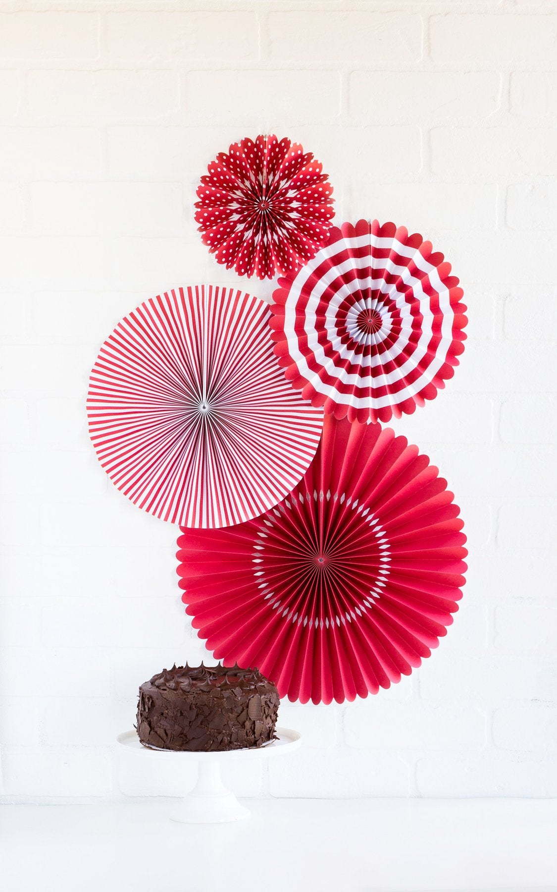 Party Fans: Red Cherry (4 pk)