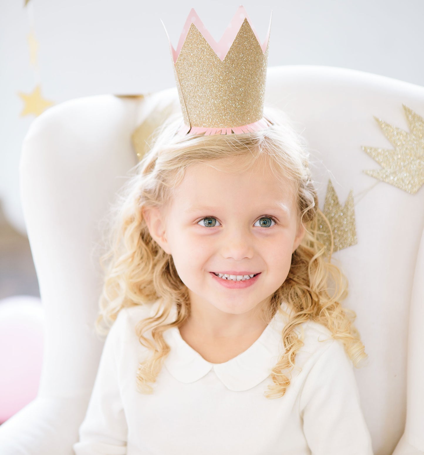 Gold Crown Party Hats (8 pk)