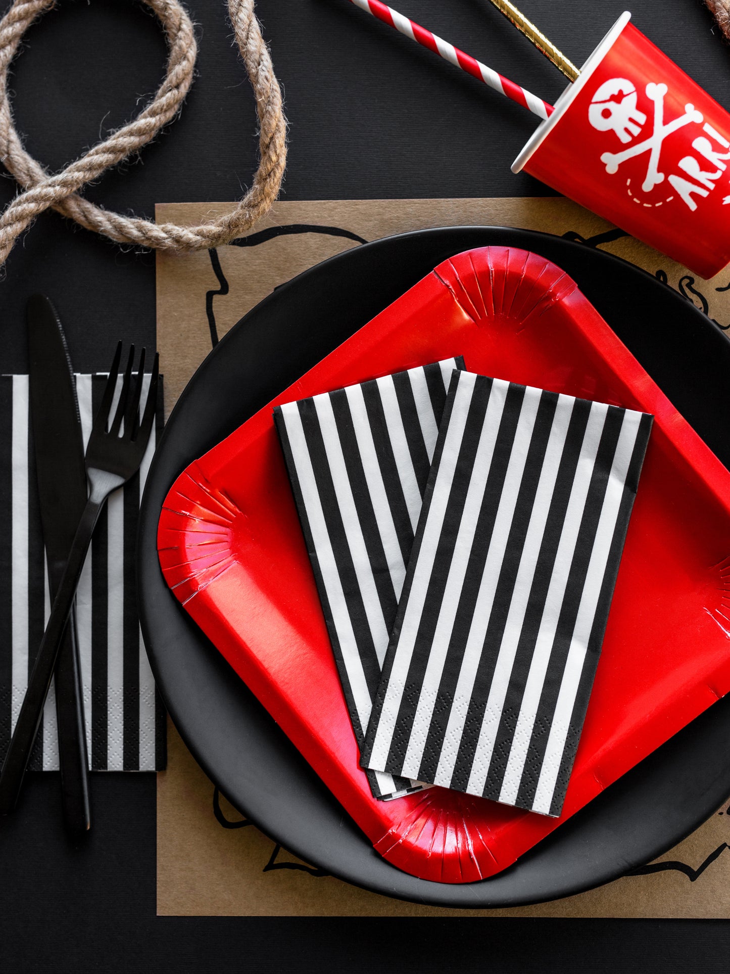 Black and White Striped Lunch Napkins (20 pk)