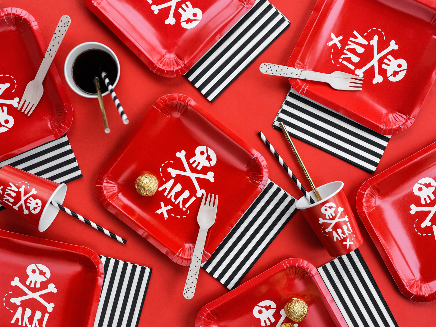 Pirate ARR! Skull and Crossbones Cups - Red (6 pk)