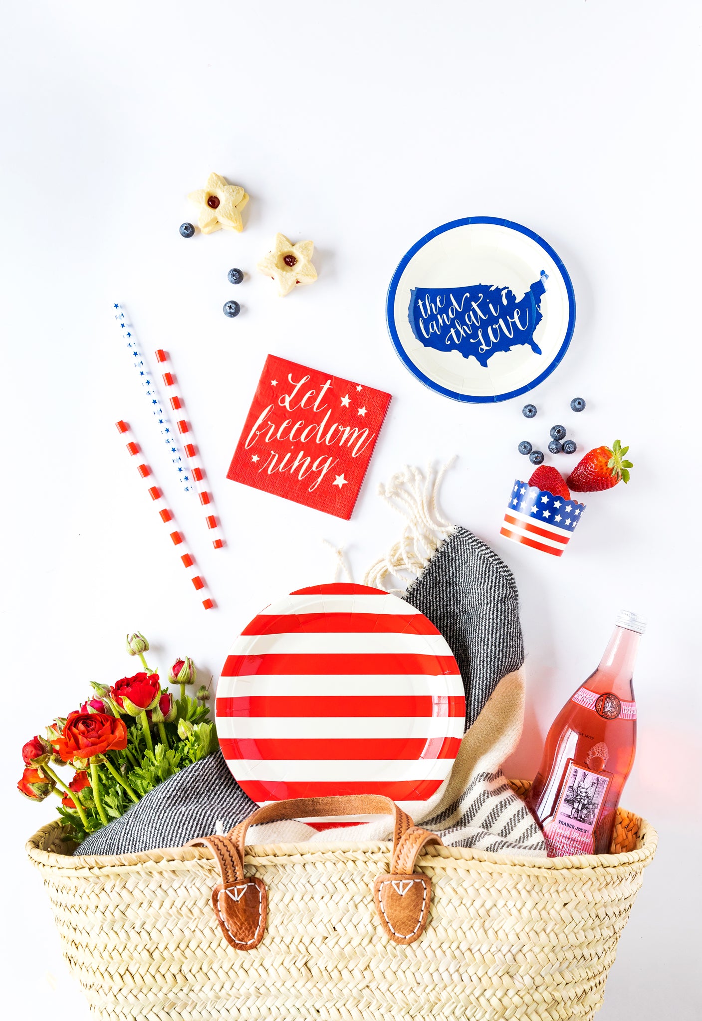 Land That I Love Small Plates (9 Count)