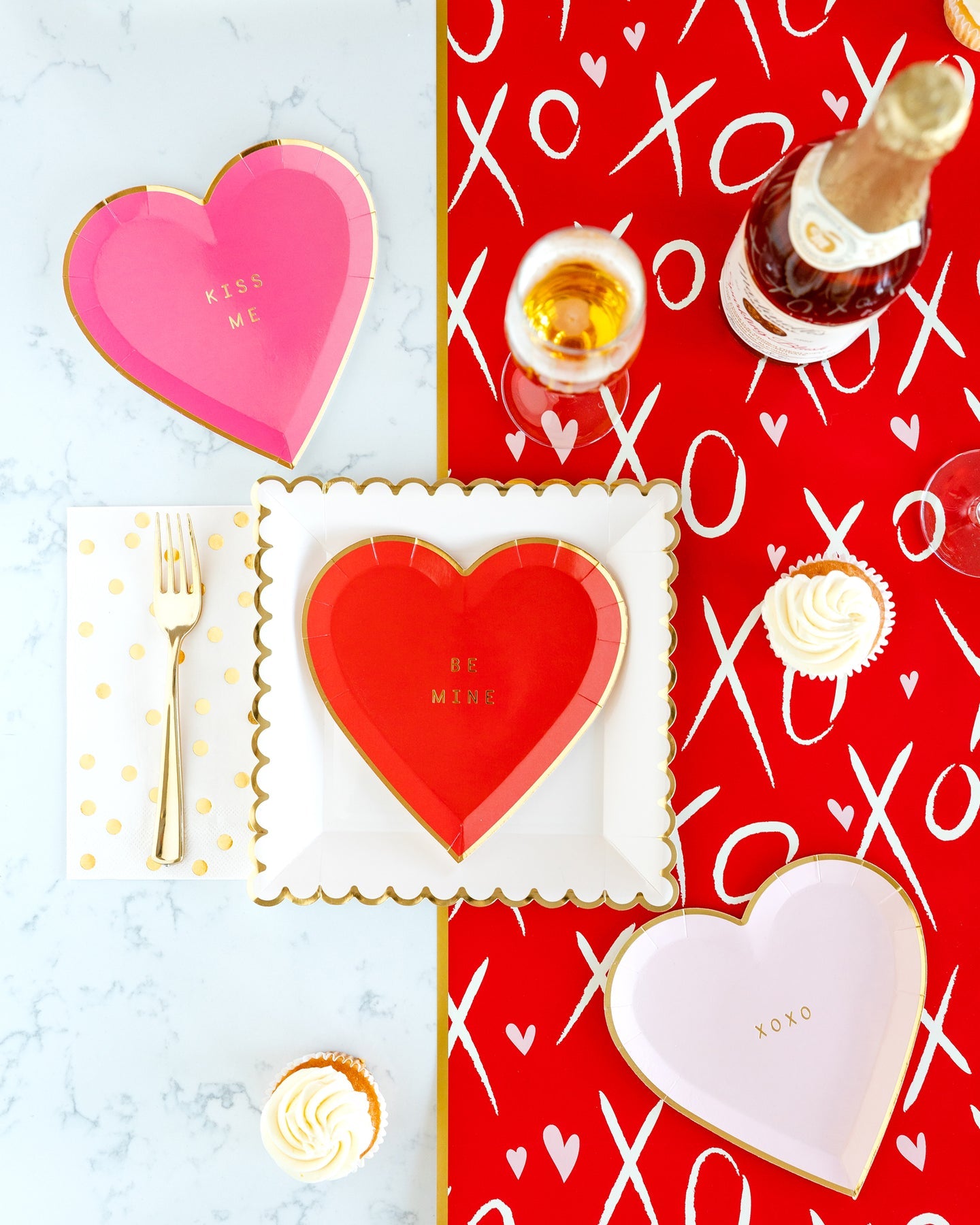 Conversation Hearts Plates (9 Count)