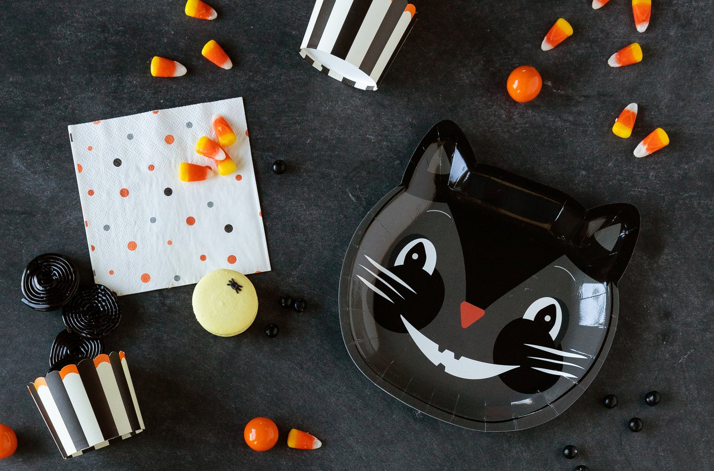 Vintage Halloween Cat Plate (8 pk)