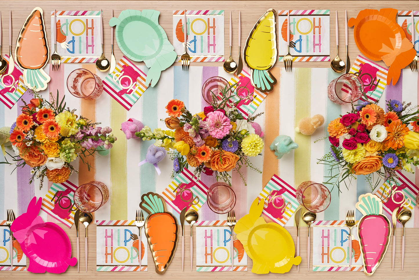 Hip Hop Die-Cut Carrot Plates (8 Count)