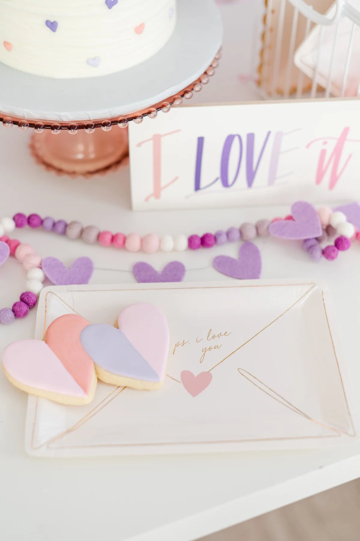 Valentine Love Notes Plate (8 Count)